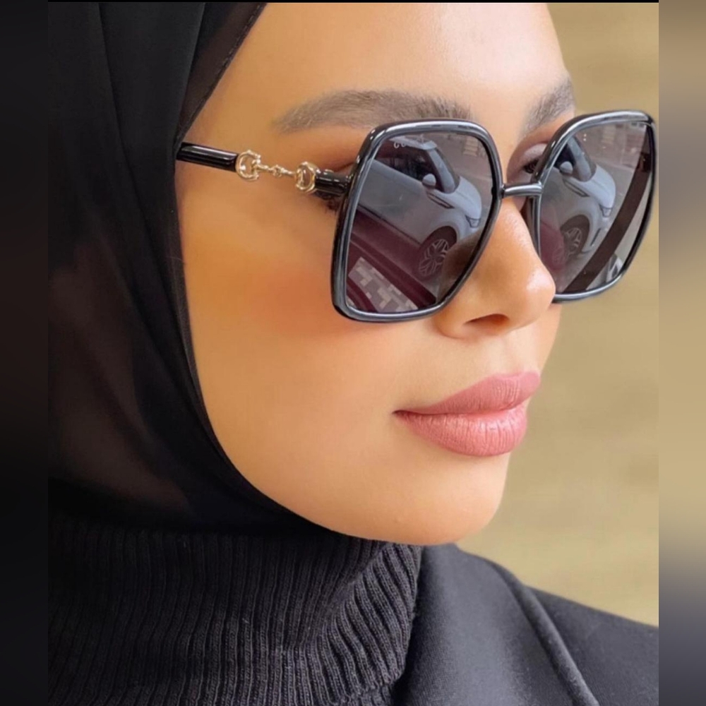 Authentic New GUCCIGrey Square Ladies SunglassesGG0890S 001 55
